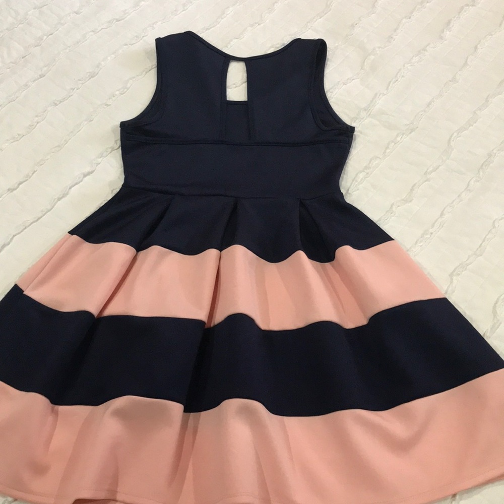 Spring dress - Picture 2 of 2